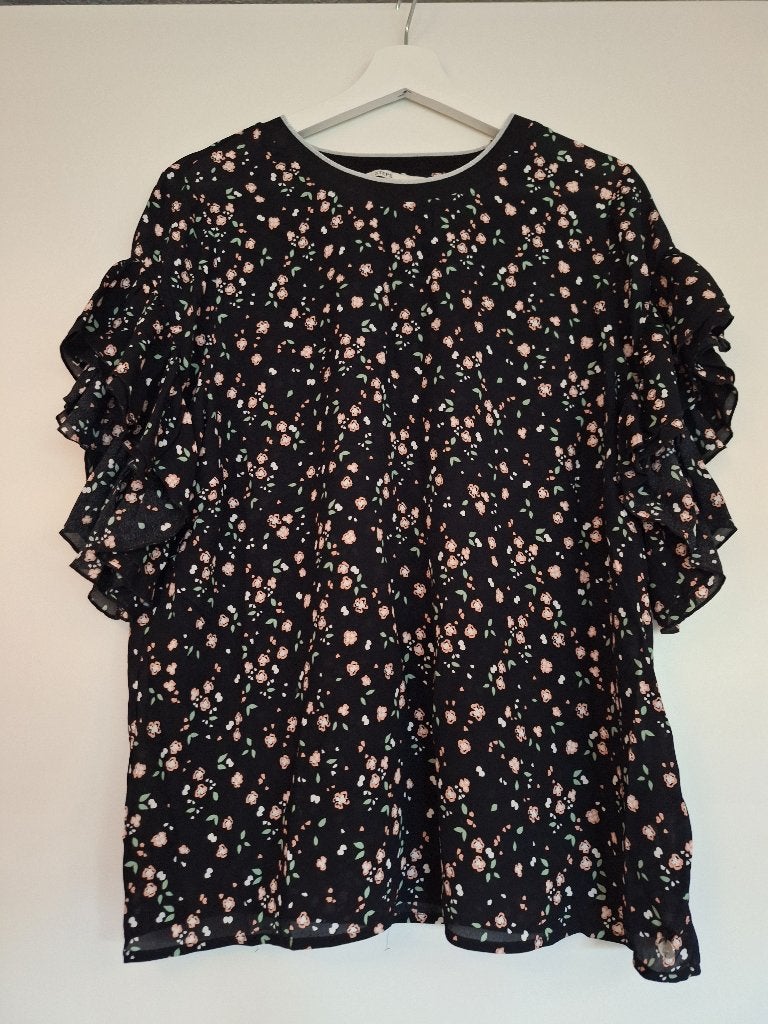 Mooie Steps blouse (maat 40 - zwart met bloemen) te koop!, Kleding | Dames, Tops, Maat 38/40 (M), Zwart, Ophalen of Verzenden