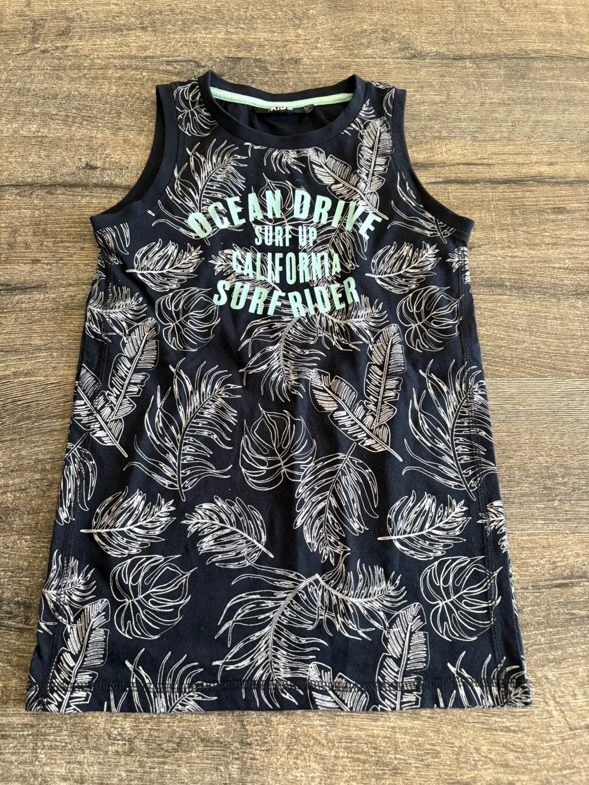 Hempje blauw/mint Europe Kids 134/140, Ophalen of Verzenden, Zo goed als nieuw, Jongen, Shirt of Longsleeve