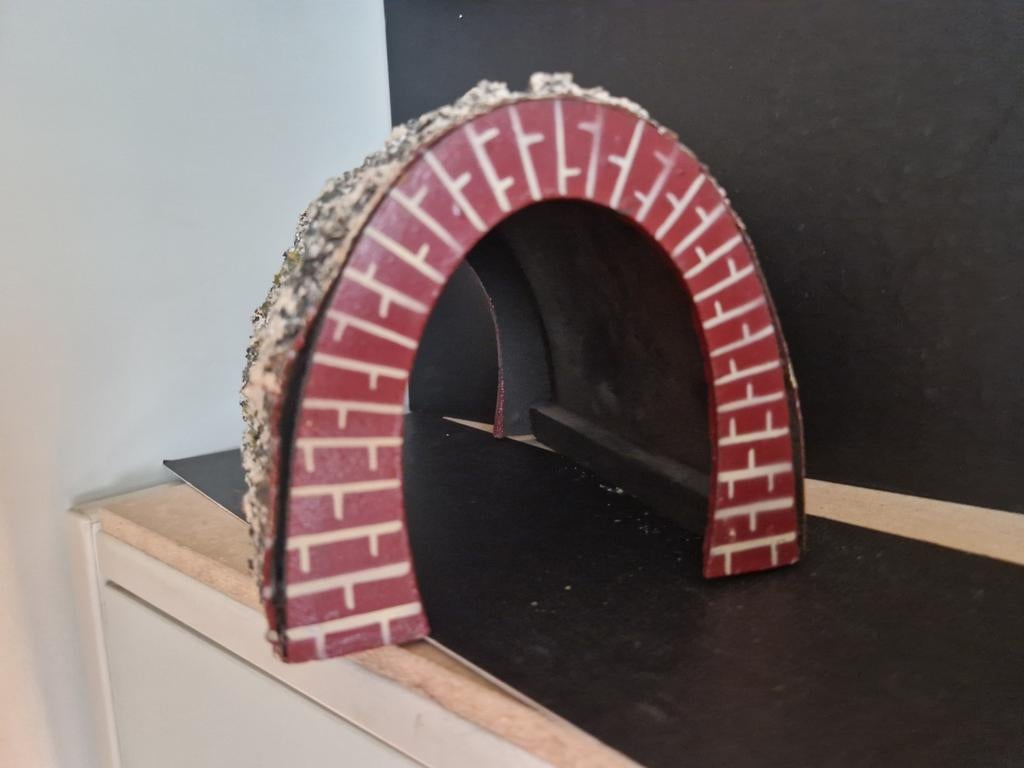 Modelspoorbaan tunnel en auto's, Hobby en Vrije tijd, Modeltreinen | H0, Overige merken, Gebruikt, Gelijkstroom, Brug, Tunnel of Gebouw