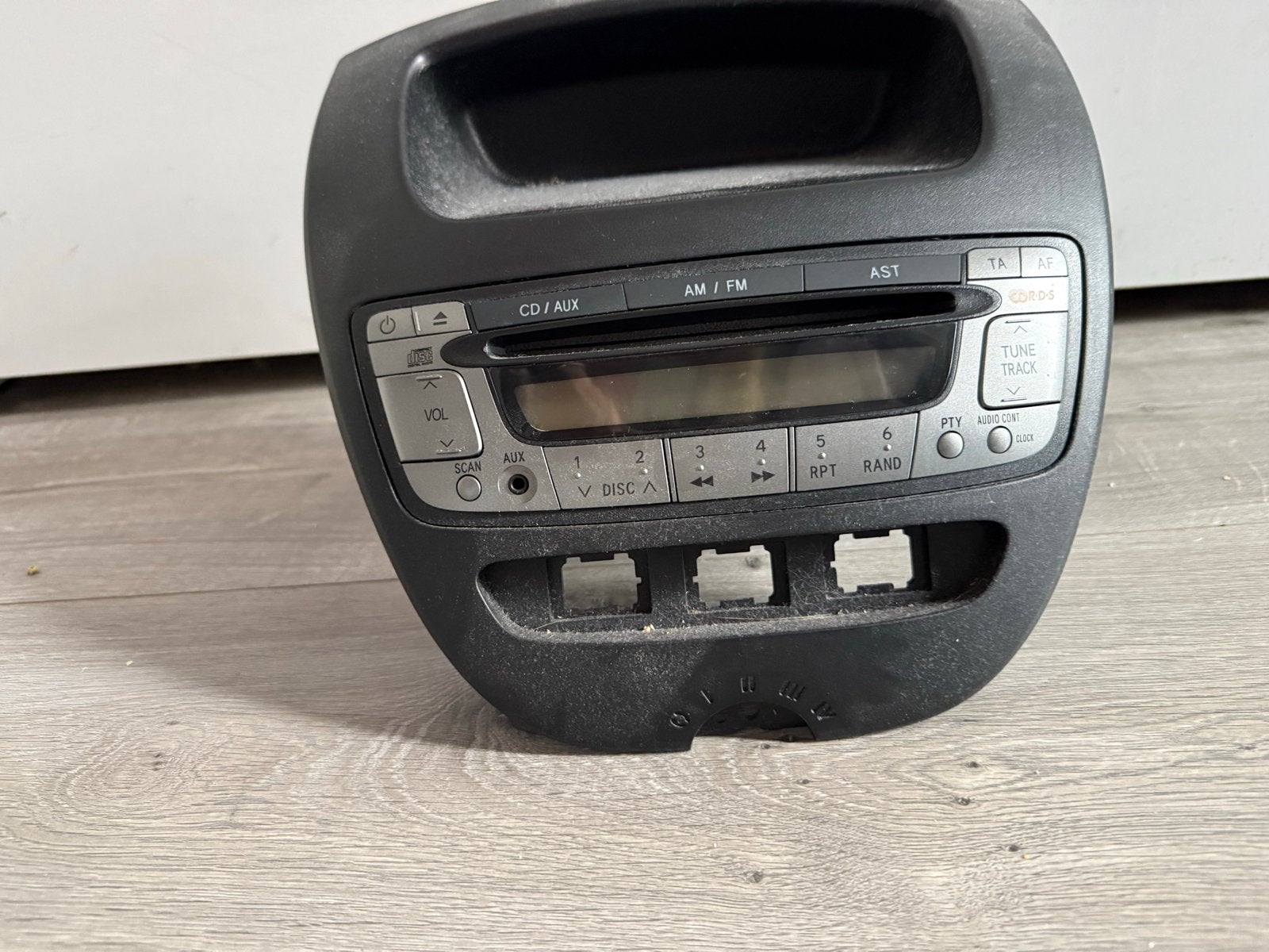 Peugeot/Toyota aygo/C1 Radio CD  Speler - Gebruikt, Ophalen of Verzenden, Gebruikt