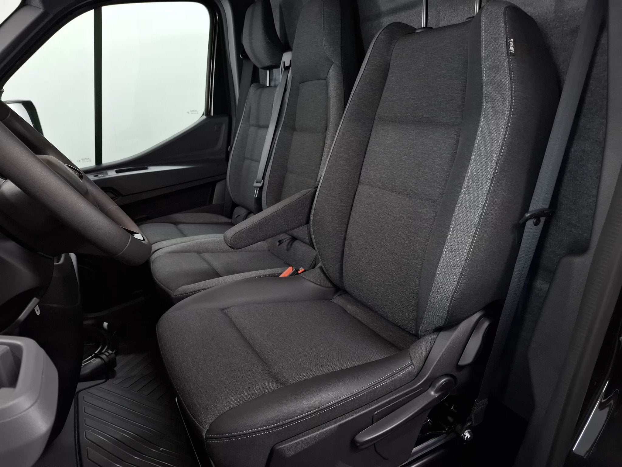 Renault Master E-Tech T35 L2H2 Extra long range 87 kWh, Gebruikt, 143 pk, Renault, Zwart