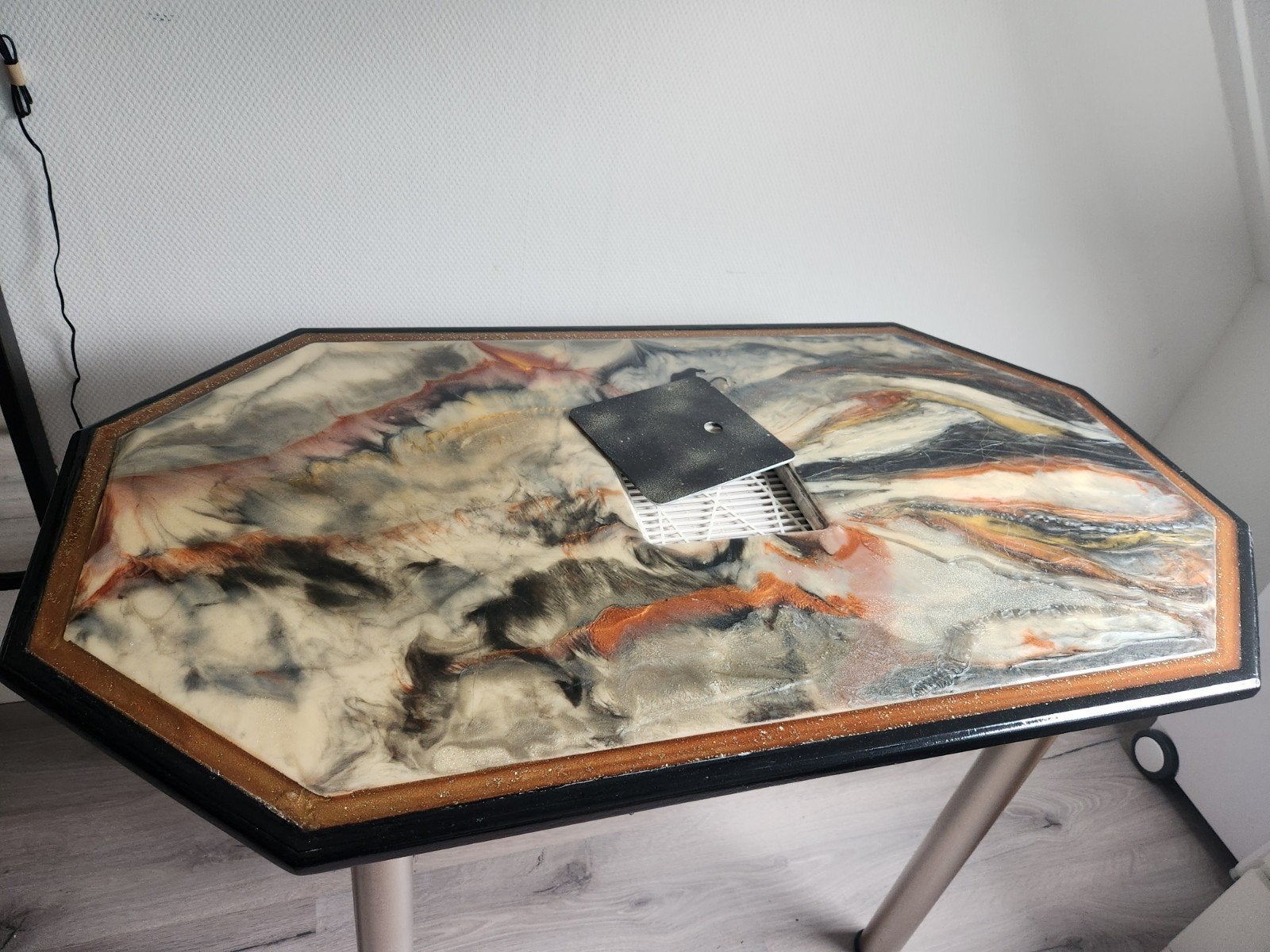 Nageltafel met afzuiging en accessoires, Ophalen, Gebruikt