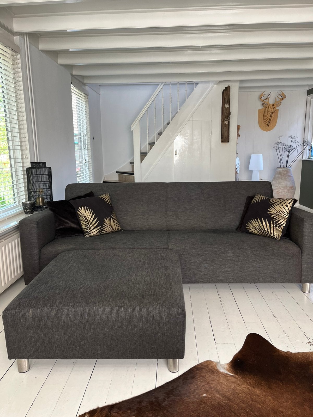 Bank in goede staat, Ophalen, Zo goed als nieuw, Stof, Stoer modern