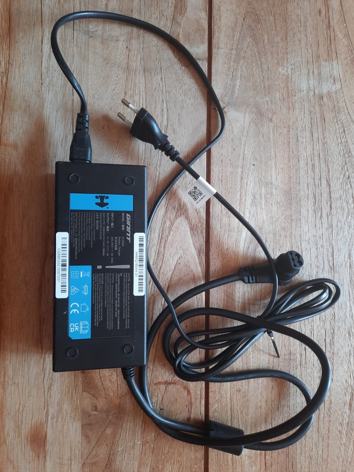 Giant e-bike oplader 4A - Model GI180AA, Ophalen, Zo goed als nieuw