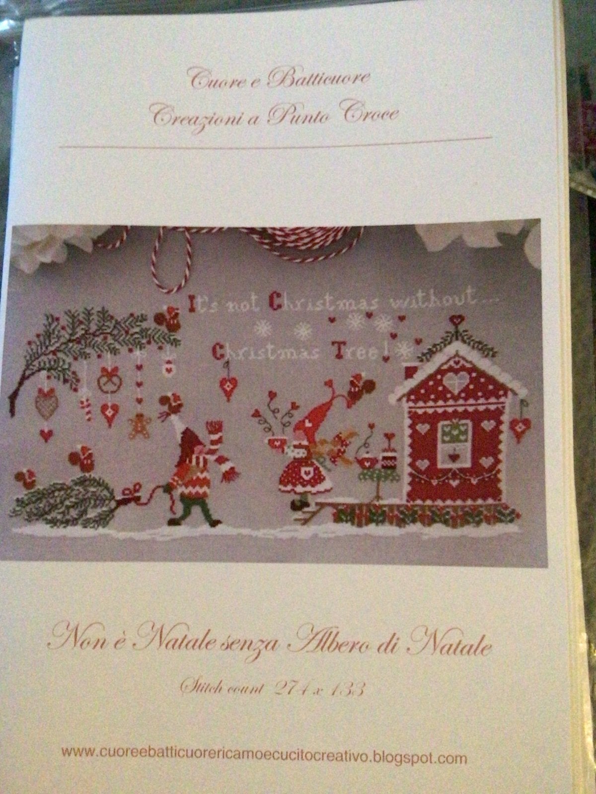 Borduurpatroon Kerst: 'Non è Natale senza Albero di Natale', Ophalen of Verzenden, Nieuw, Handborduren, Patroon