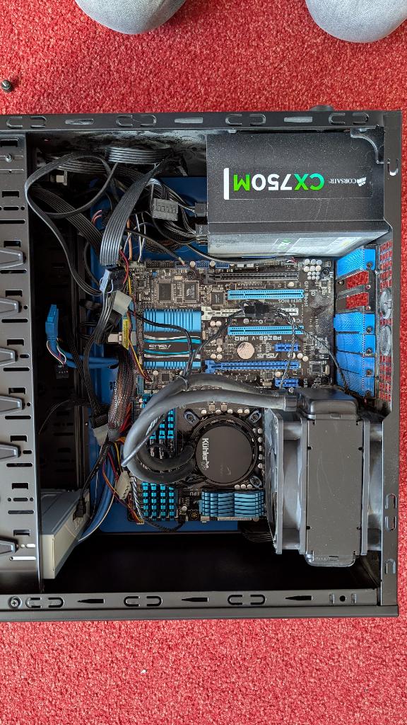 Partij PC onderdelen: i7-2600K / 6  4 GB DDR 3 RAM/ cases, Computers en Software, Ophalen, Gebruikt, Onbekend