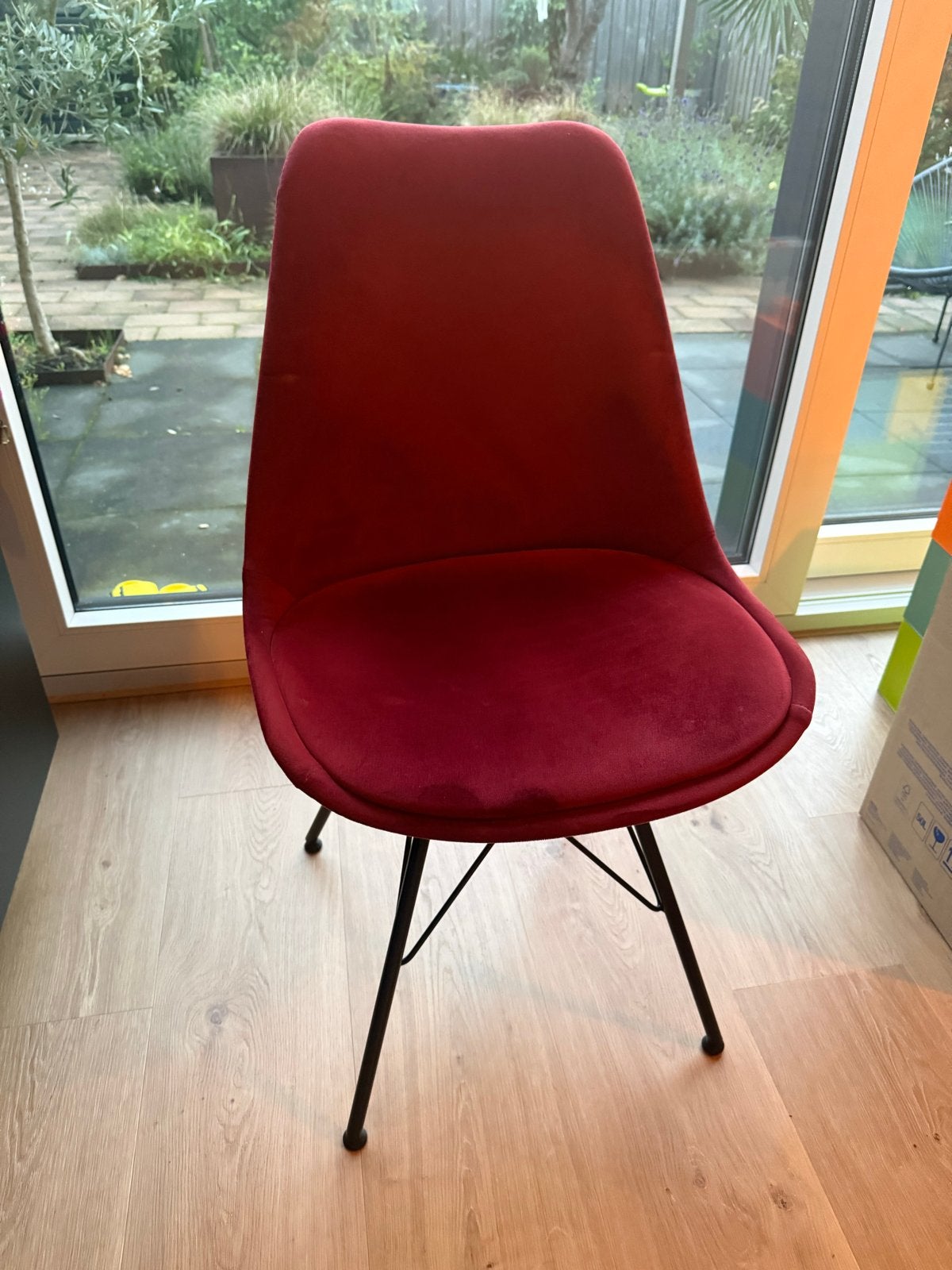 Kick velvet kuipstoel - Diverse kleuren beschikbaar, Ophalen, Zo goed als nieuw, Rood, Eén