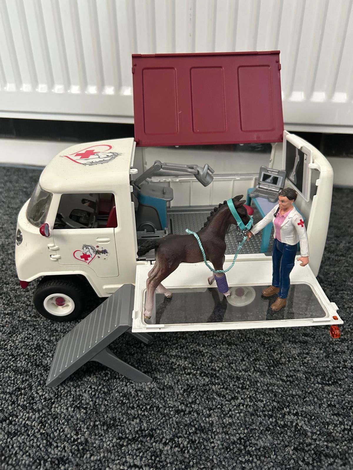 Complete Schleich set met bus, Verzamelen, Ophalen of Verzenden, Zo goed als nieuw