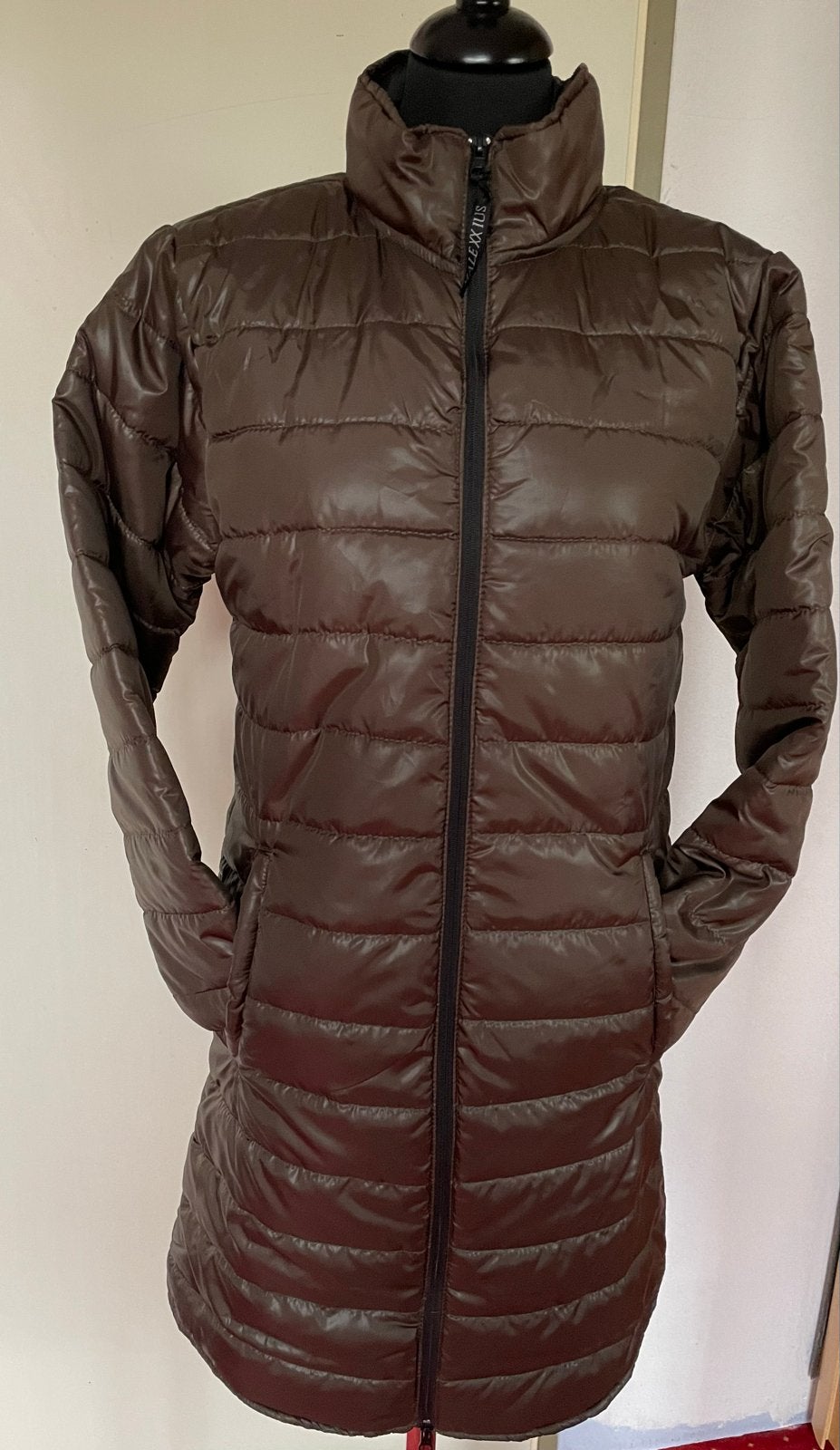 MaleXXius Lange Gewatteerde Jas - Nieuw met kaartjes, Kleding | Dames, Ophalen of Verzenden, Nieuw, Maat 38/40 (M), Bruin