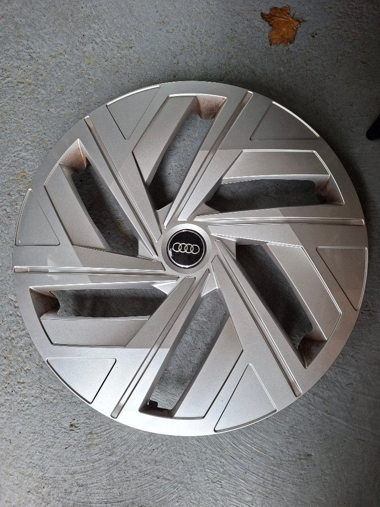 4 wieldoppen Audi Q4, Ophalen, Zo goed als nieuw