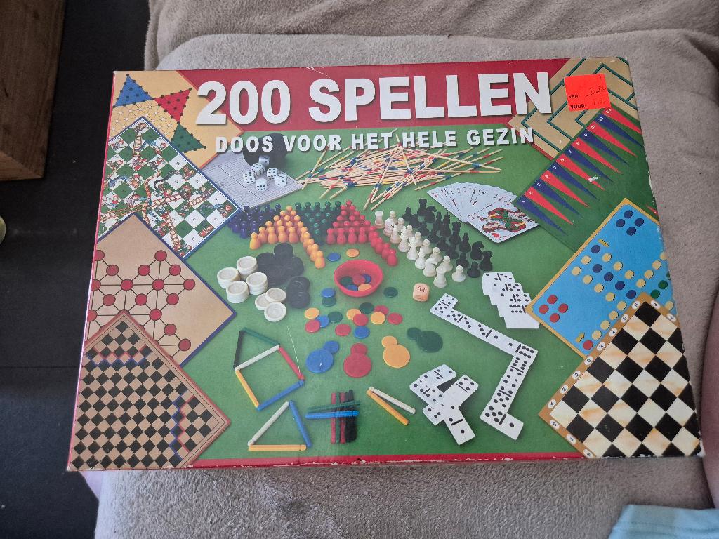 200 spellen. Oud hollandse spellen, Ophalen, Zo goed als nieuw