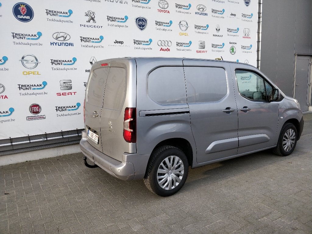 Trekhaak Peugeot Partner, Ophalen