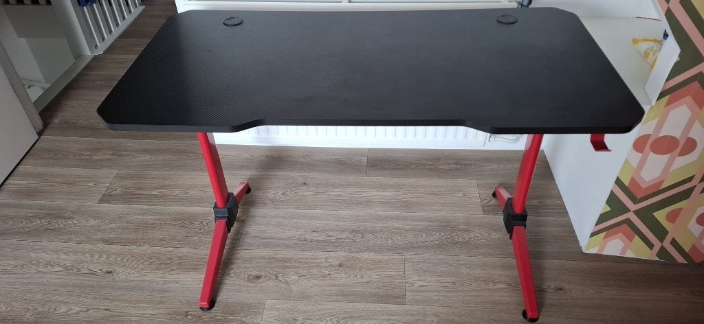 Conqourer gaming desk, Huis en Inrichting, Bureaus, Ophalen, Zwart, Gebruikt, 120 cm