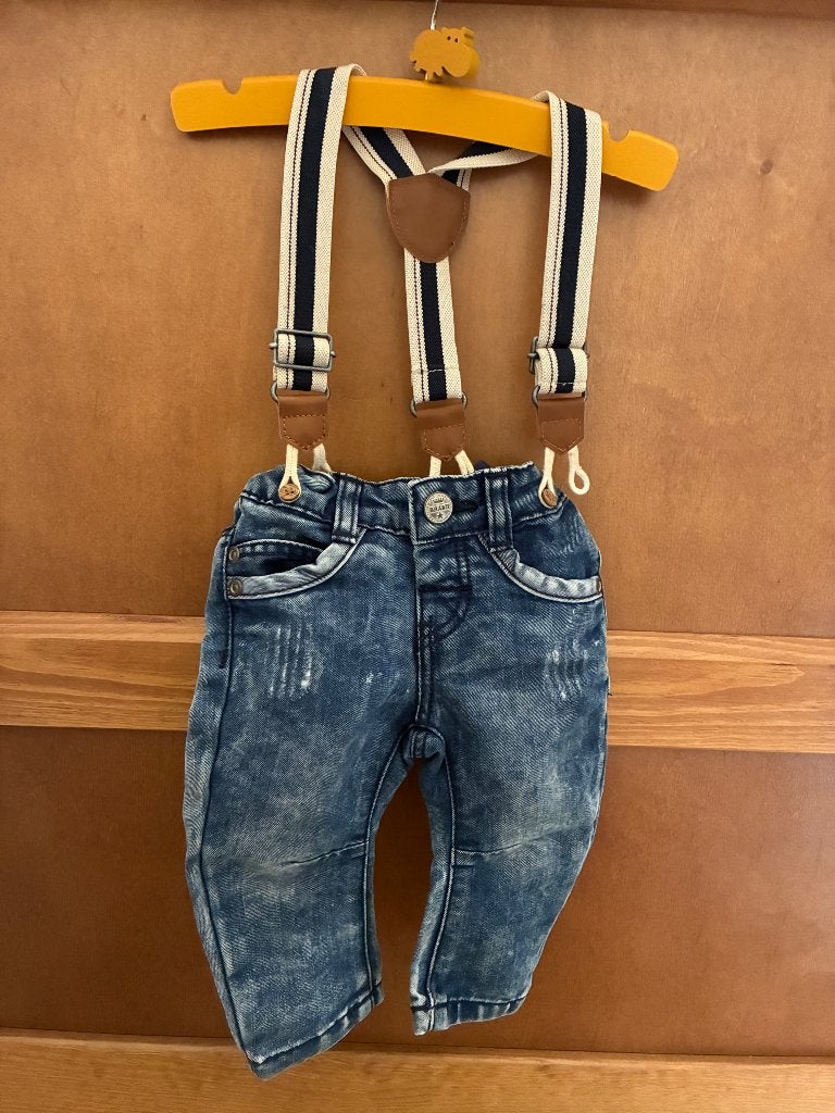 Jeans met bretels maat 62 HEMA, Broekje, Ophalen of Verzenden, Zo goed als nieuw, Hema