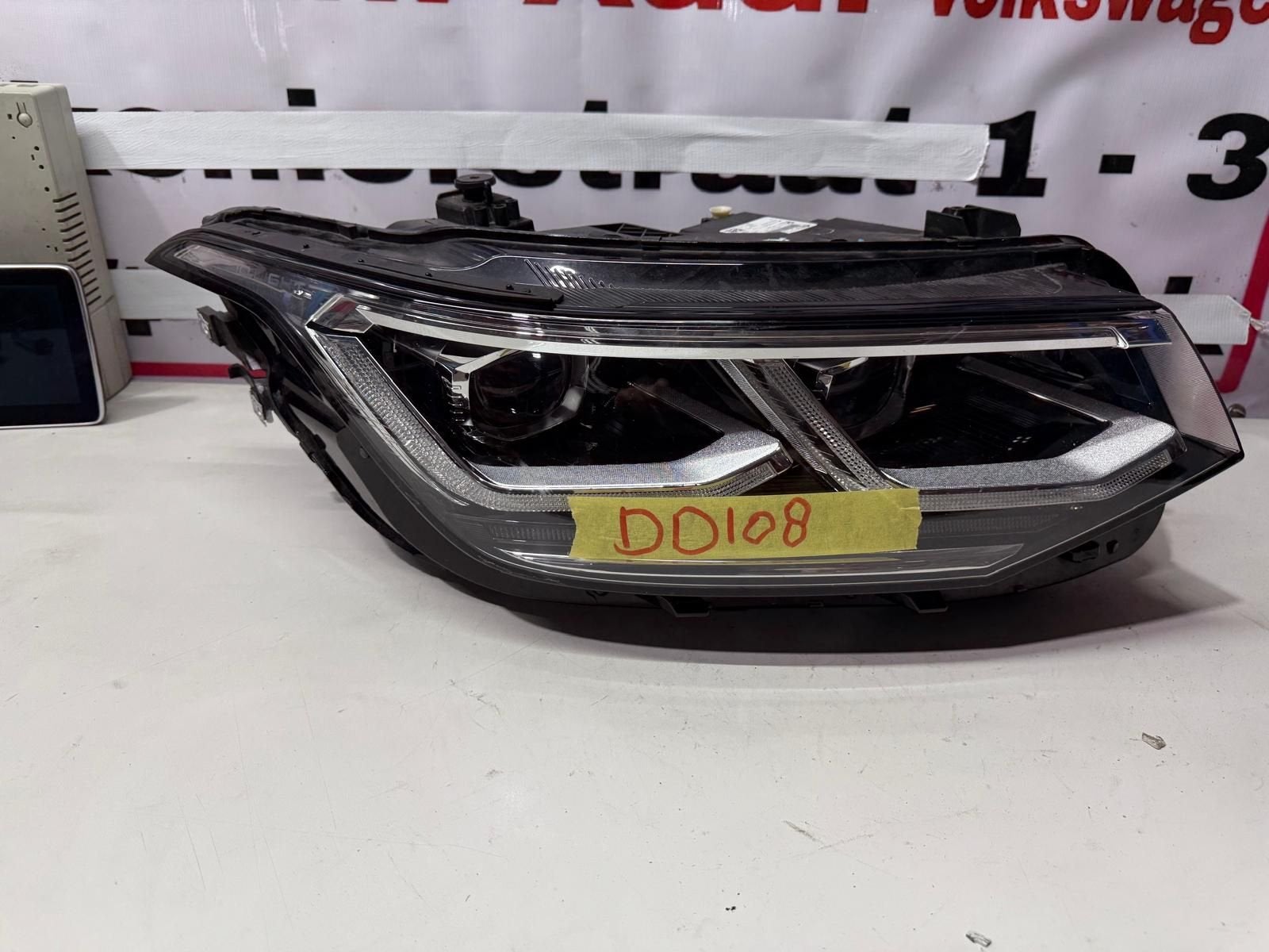 Volkswagen Tiguan Koplamp, Gebruikt, -, -, Ophalen of Verzenden