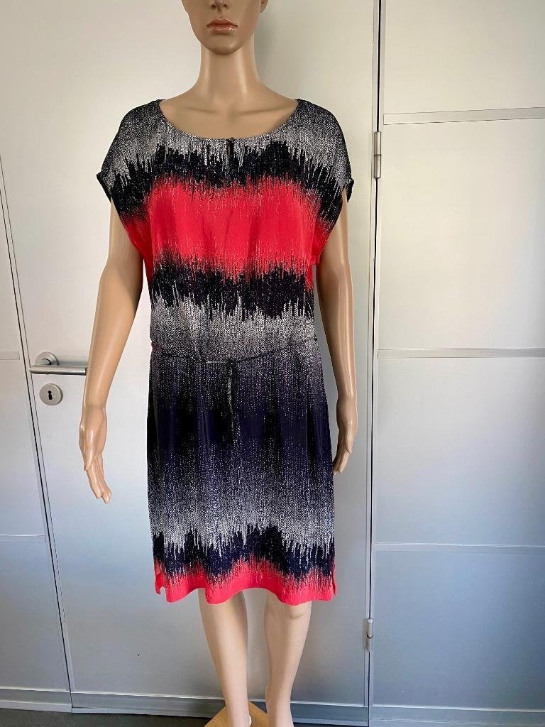 J357 Expresso maat 40=M jurk jurkje rood/zwart/wit, Kleding | Dames, Maat 38/40 (M), Expresso, Ophalen of Verzenden, Zo goed als nieuw