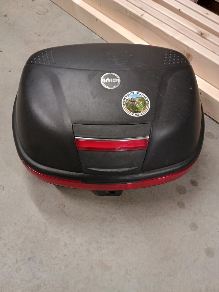 Givi monokey topkoffer ongeveer 45 liter, Motoren, Accessoires | Koffers en Tassen, Ophalen