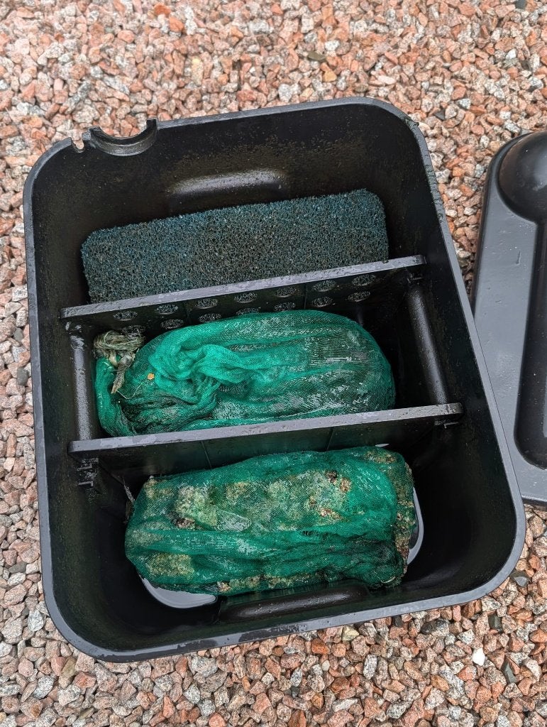 Te koop vijverpomp met filter en uv lamp, Tuin en Terras, Vijver-toebehoren, Ophalen, Gebruikt, Vijverpomp