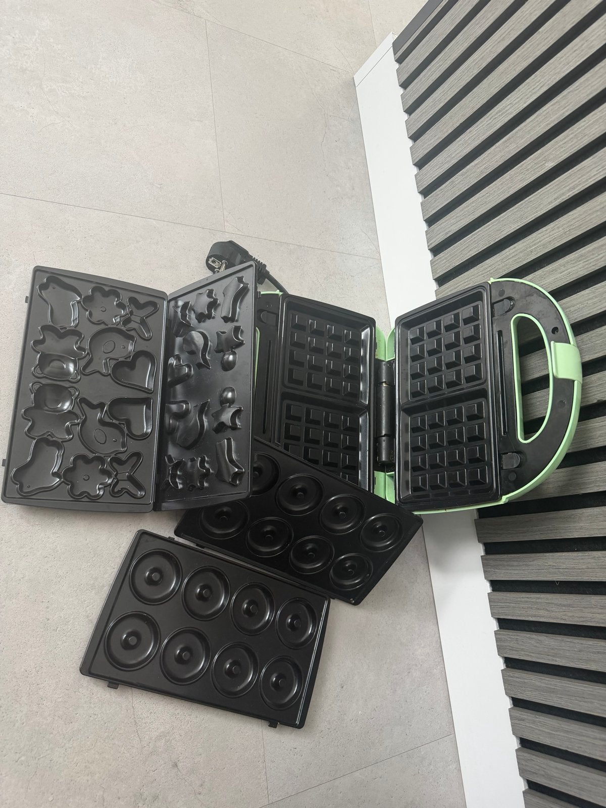 Silvercrest 3-in-1 wafelijzer, donutmaker en koekjesmaker, Witgoed en Apparatuur, Wafelijzers, Ophalen, Uitneembare platen, Zo goed als nieuw