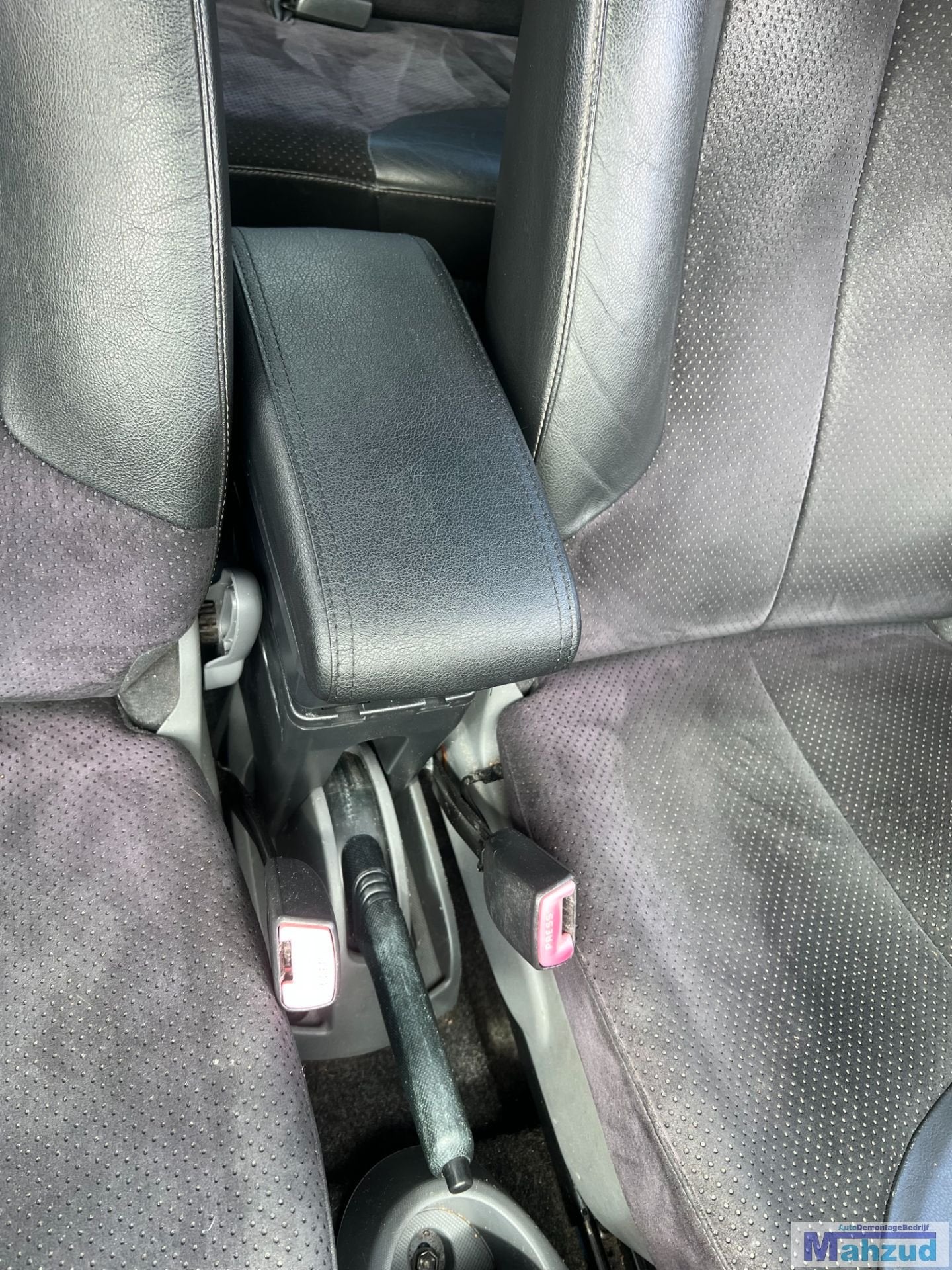 CITROEN C1 aygo 107 leer armsteun 2005-2014, Gebruikt, Citroën, Stellantis N.V., Ophalen of Verzenden