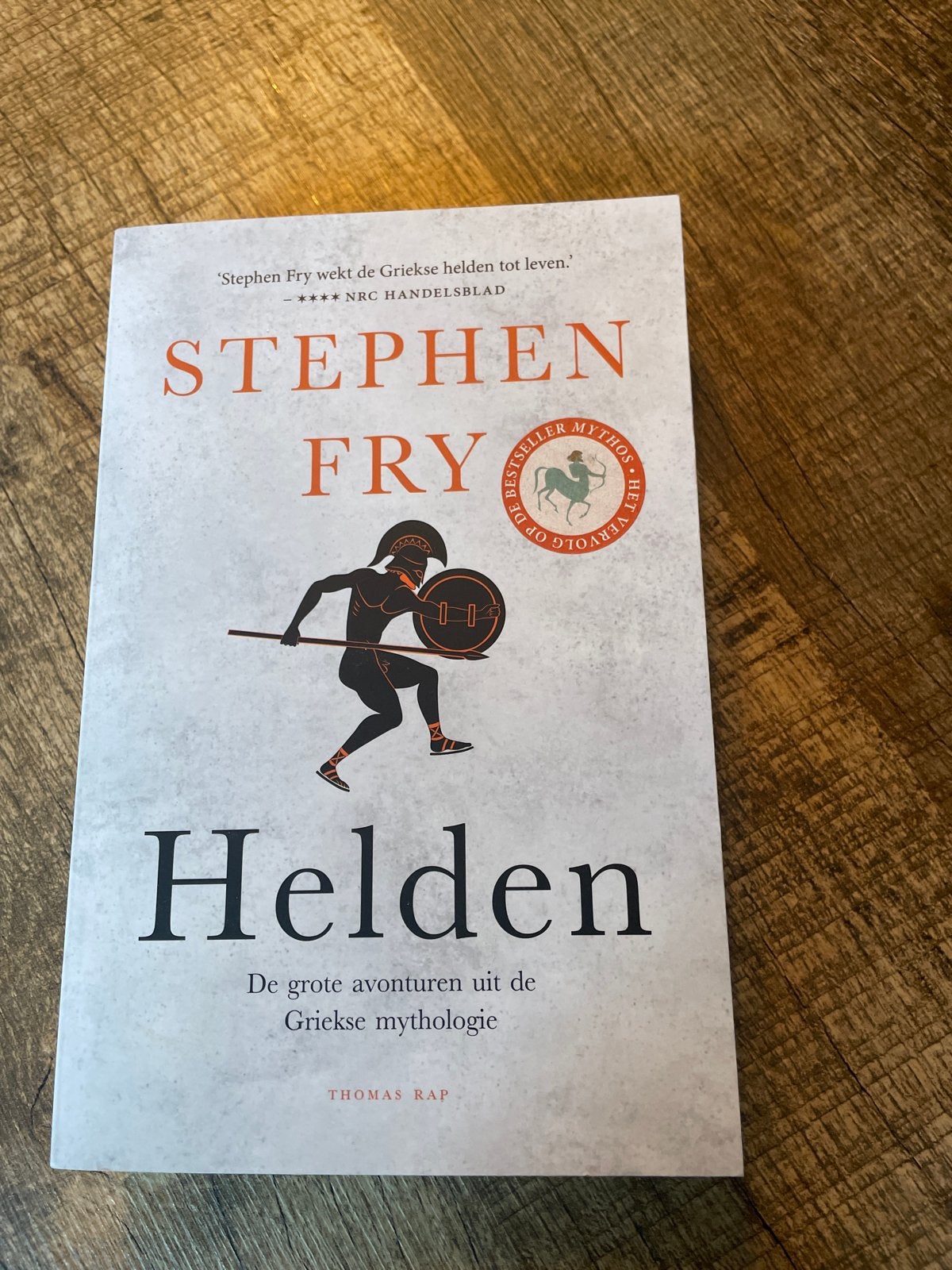 Helden - Stephen Fry (Deel II van Mythos), Ophalen of Verzenden, Zo goed als nieuw