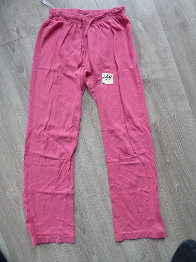 meisjes pyama ( no L 44 ), Kinderen en Baby's, Kinderkleding | Maat 134, Nacht- of Onderkleding, Gebruikt, Meisje, Soho