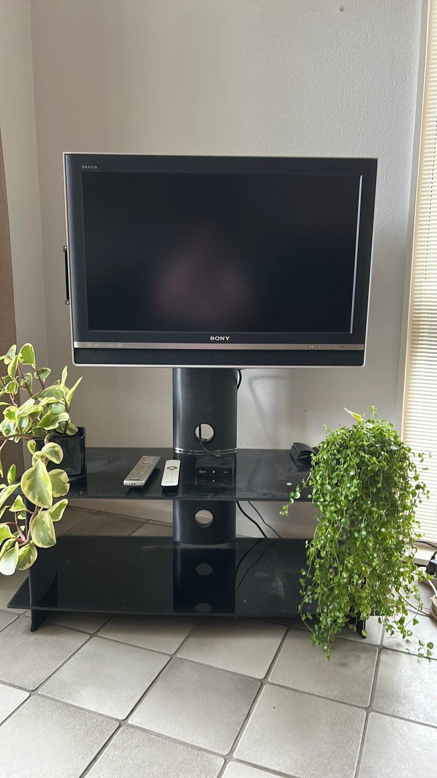 Glazen tv meubel merk sonorous incl TV, Ophalen, 50 tot 100 cm, Zo goed als nieuw, Minder dan 100 cm