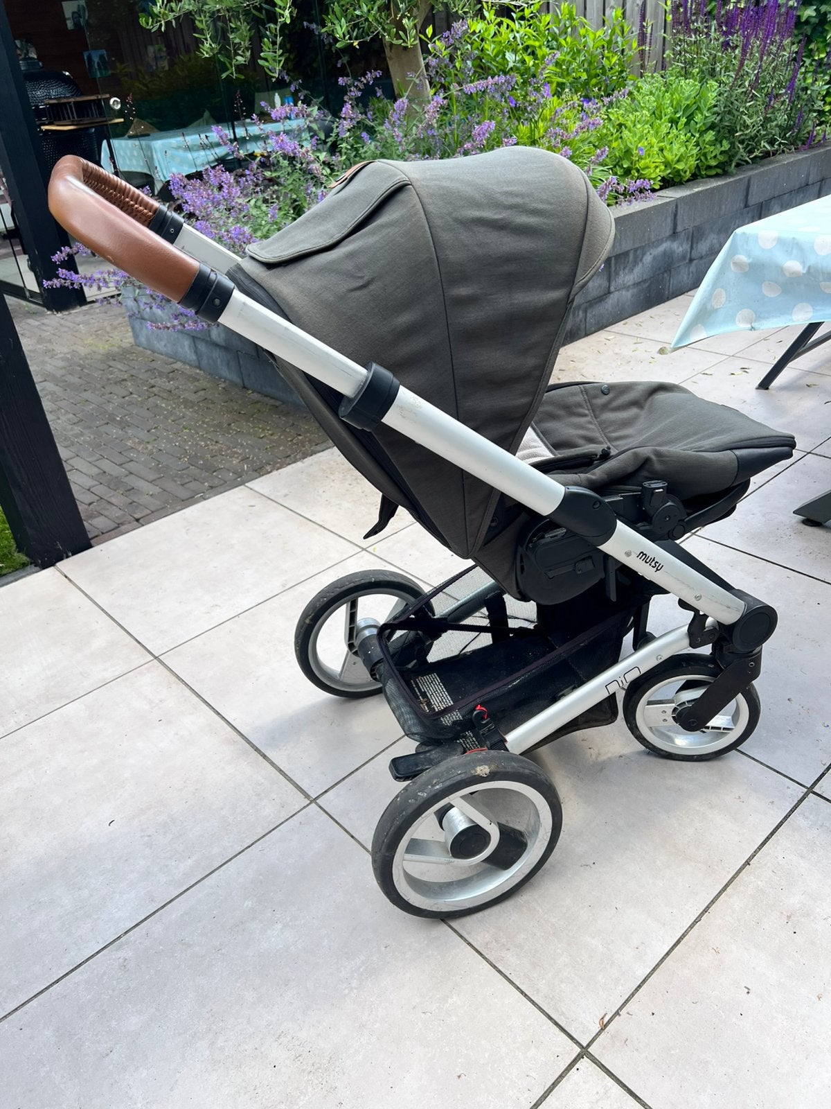 Mutsy Nio kinderwagen groen, Kinderen en Baby's, Kinderwagens en Combinaties, Gebruikt, Ophalen of Verzenden, Combiwagen, Mutsy