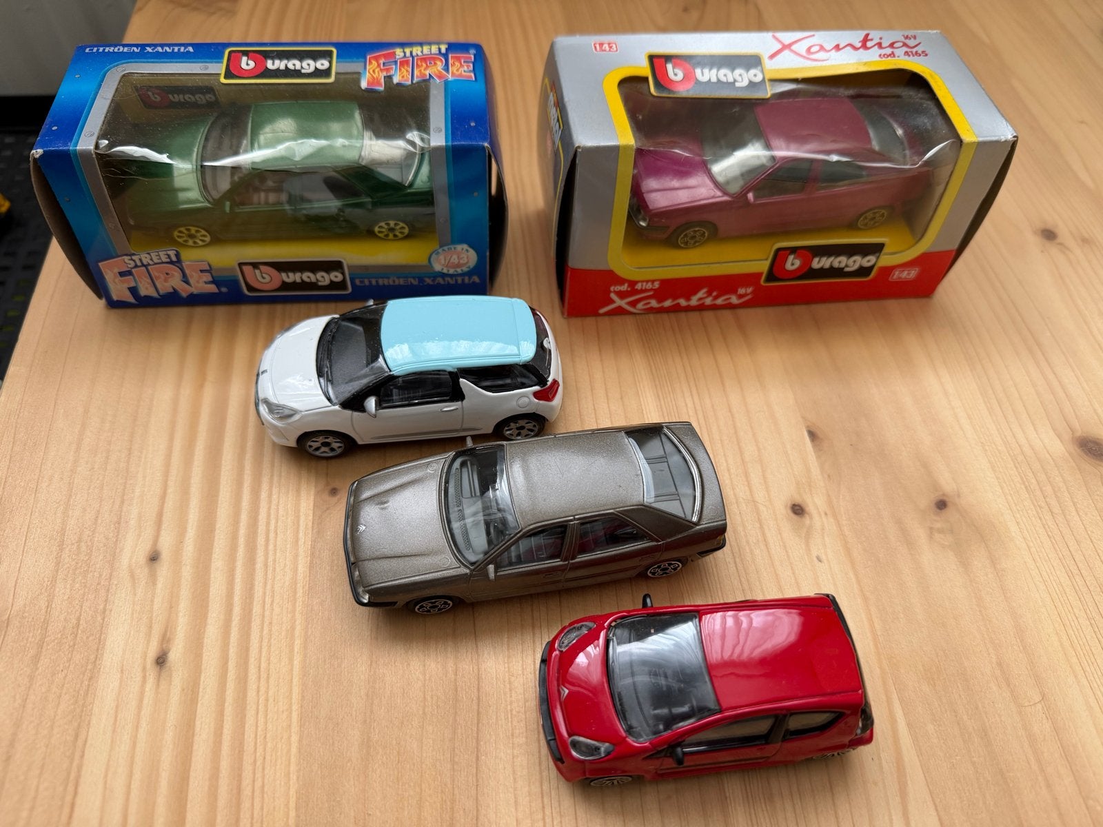 Burago 1:43 Citroën modelauto's - 5 stuks, Ophalen of Verzenden, Gebruikt, Auto