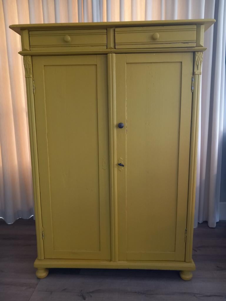 Prachtige kast lekker hip kleurtje, Huis en Inrichting, Ophalen