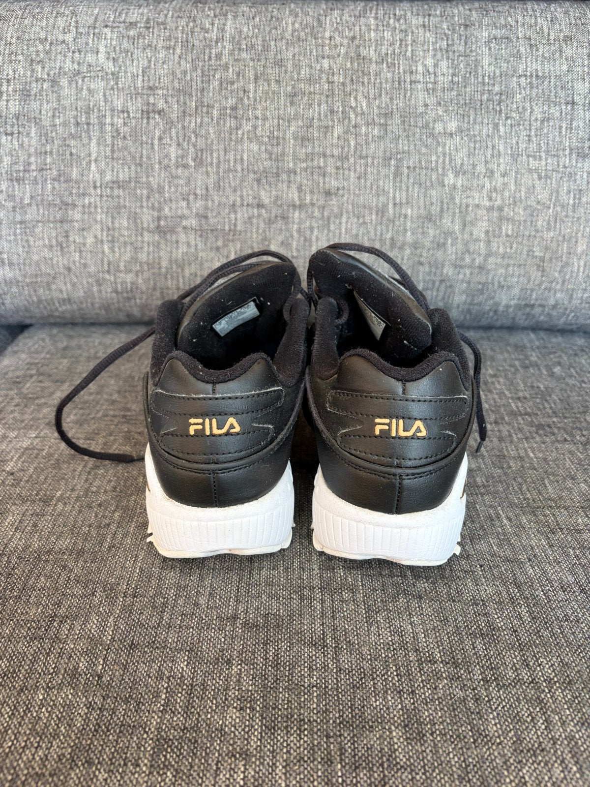 Fila sneakers maat 38, Ophalen of Verzenden, Gedragen, Zwart, Sneakers of Gympen