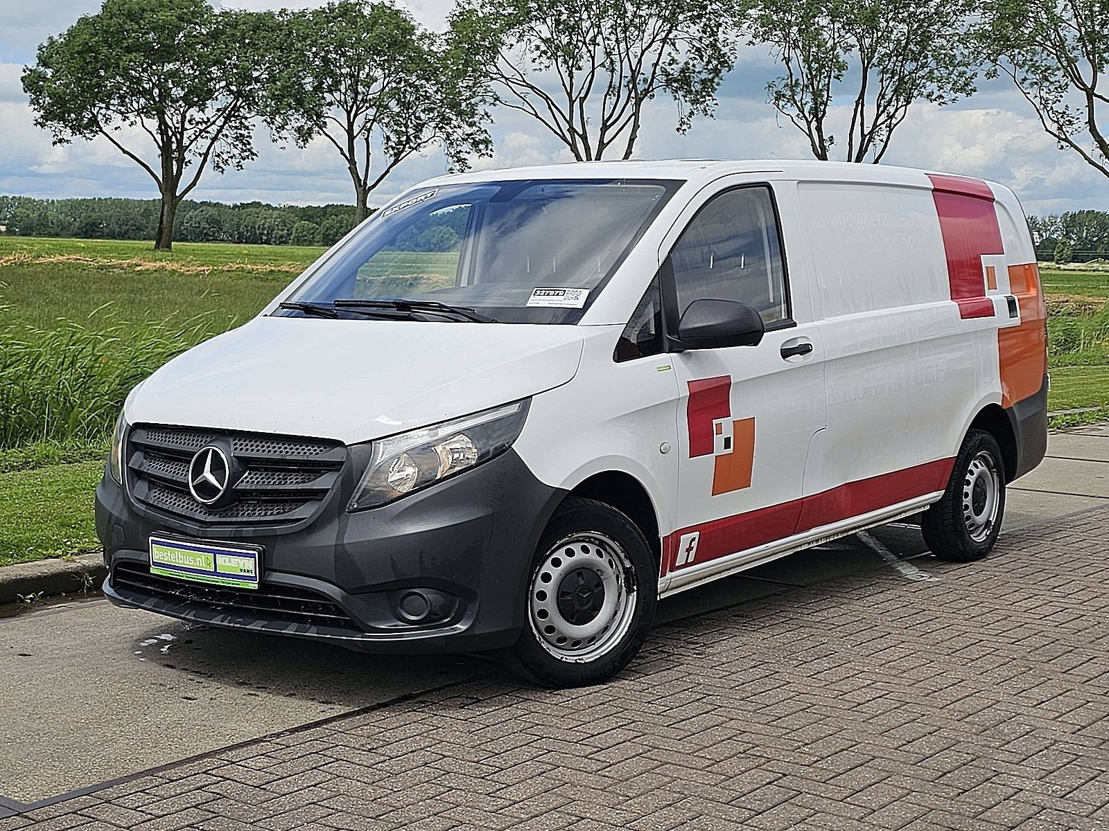 MERCEDES-BENZ VITO 111 l2 euro6 3-zits, Auto's, Navigatiesysteem, Gebruikt, Euro 6, 1878 kg