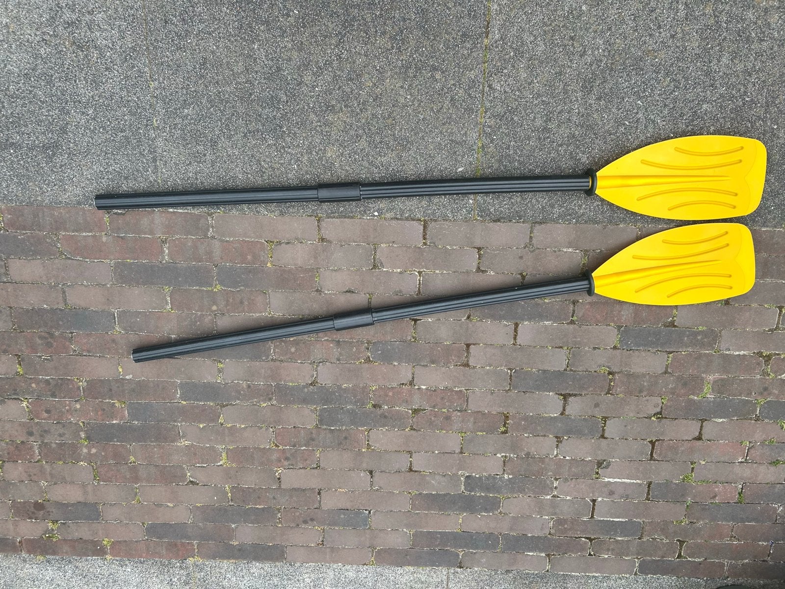 Peddels 2 stuks, Watersport en Boten, Ophalen of Verzenden, Zo goed als nieuw, Enkelbladige peddel