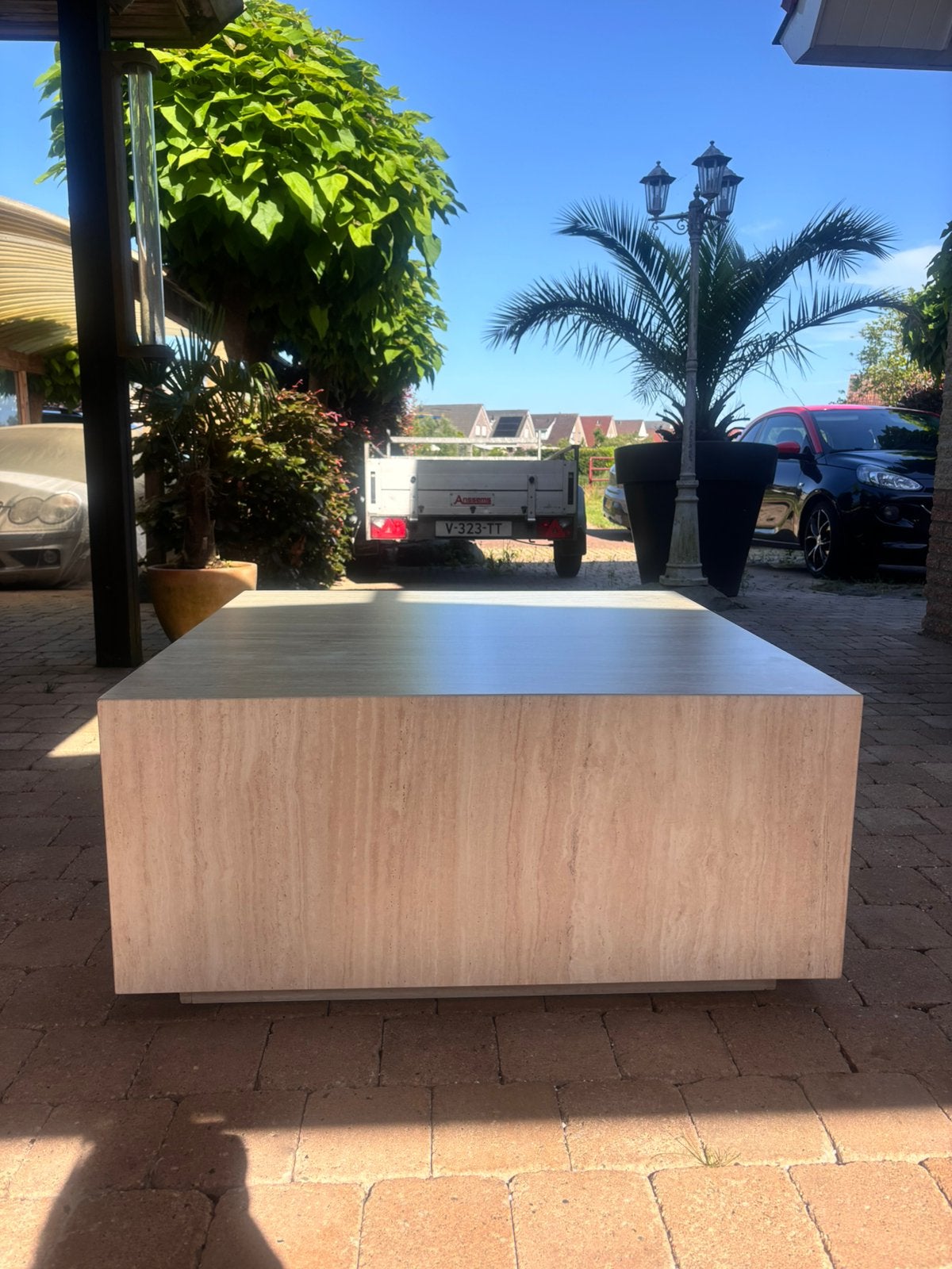 Travertin look salontafel (Dice Fonq), Huis en Inrichting, Tafels | Salontafels, Ophalen, 100 tot 150 cm, 50 tot 100 cm, Zo goed als nieuw