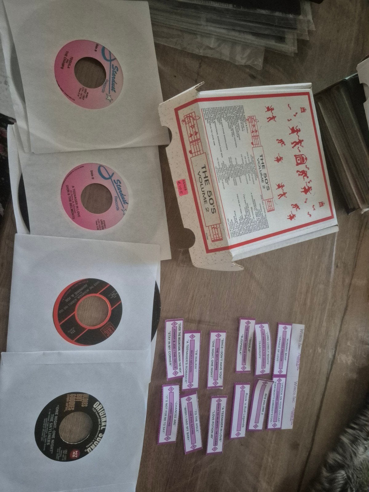 Jukebox Singles Set: "The 50's Vol. 2" Doos + 4 Singles, Ophalen of Verzenden