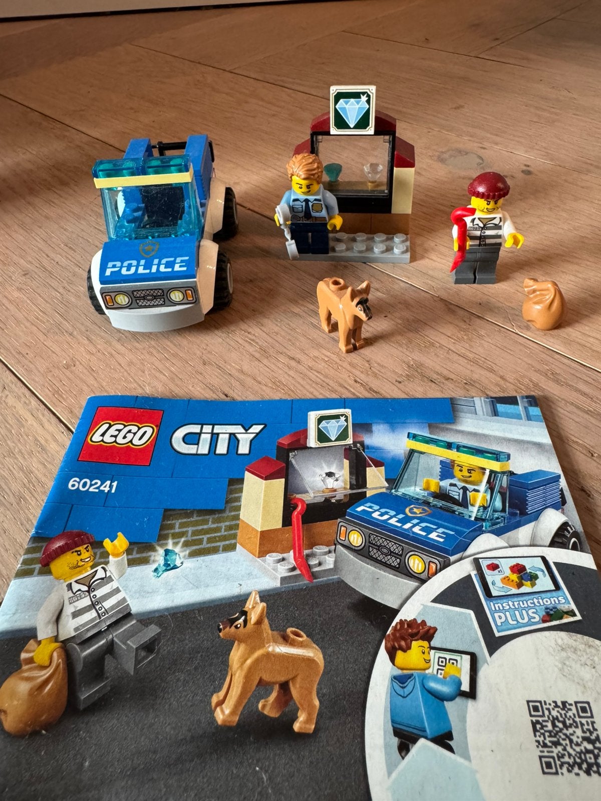 Lego city set 60241 Compleet met boekje en doos. Politie