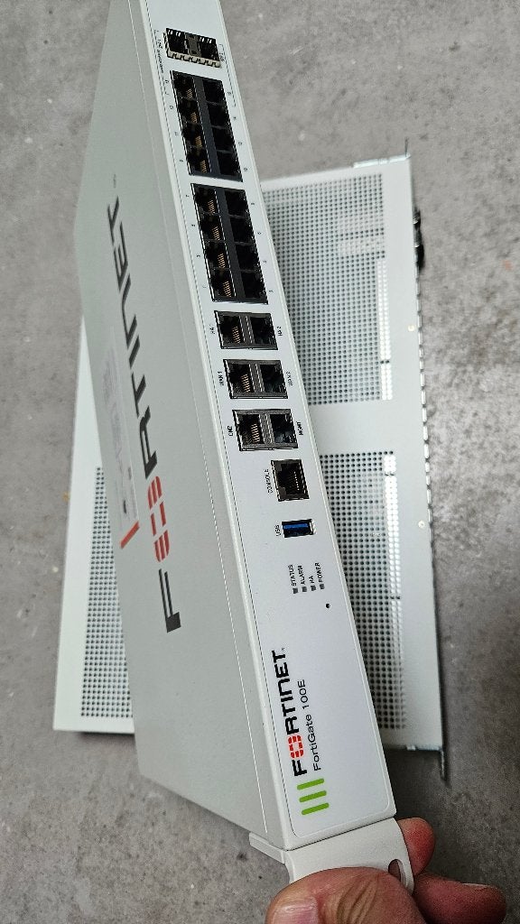 Fortinet FortiGate 100E (FG-100E), Ophalen of Verzenden, Refurbished, Router, Fortinet Fortigate