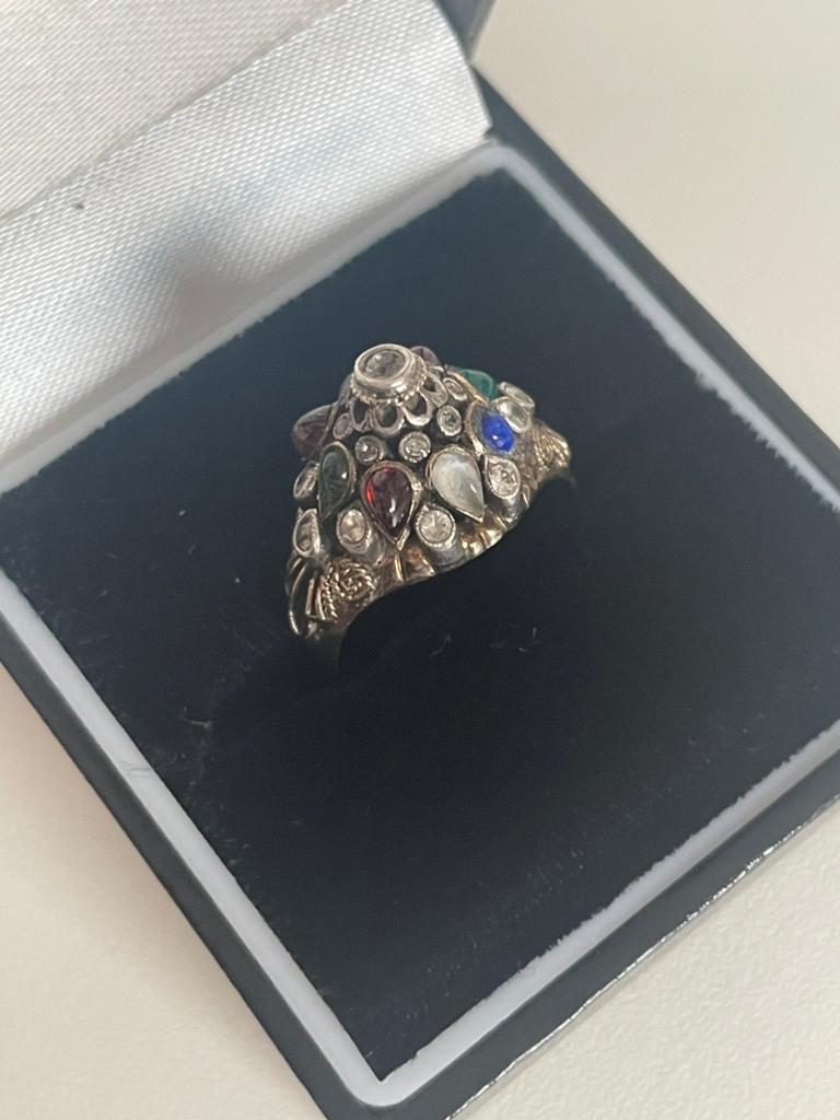 Antique Thai princess Harem 14K gold ring, Nieuw, Ophalen of Verzenden, 17 tot 18, Dame