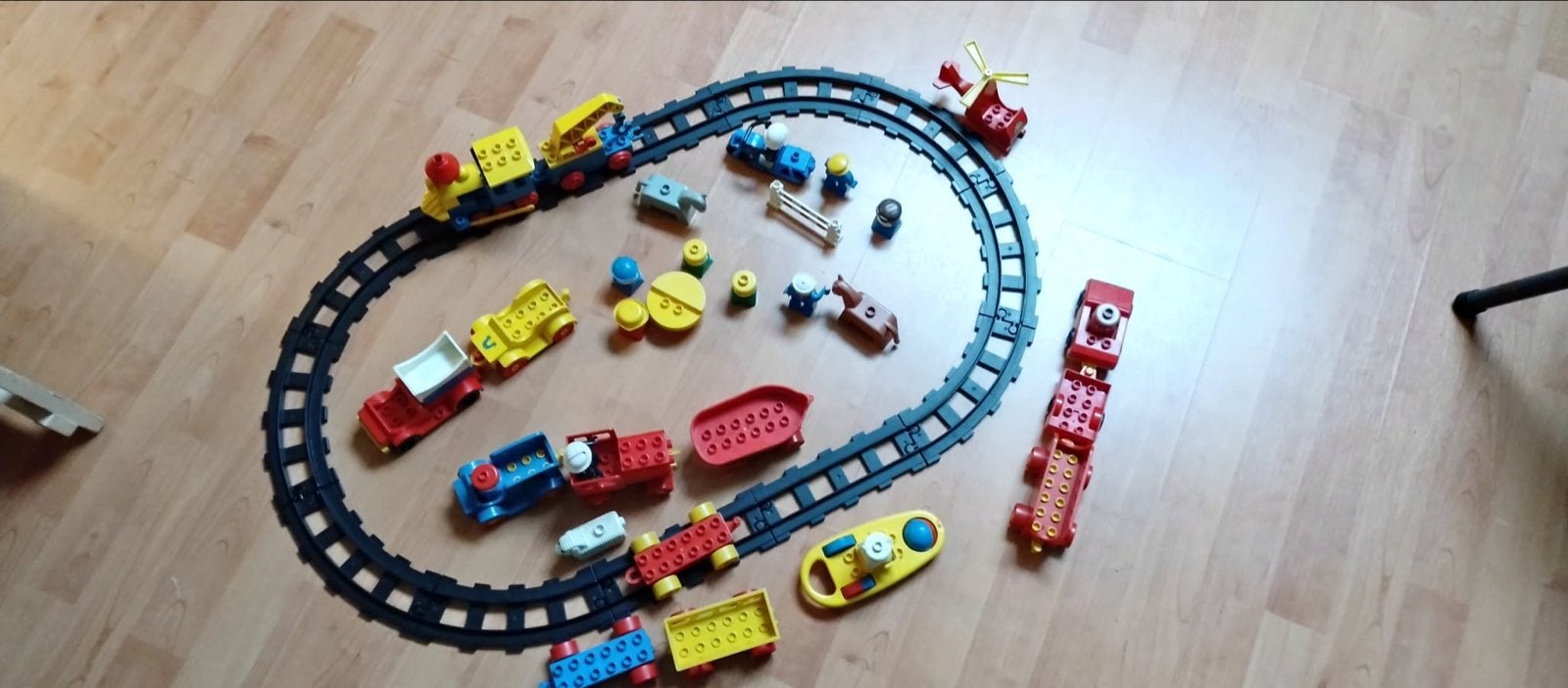Grote Duplo trein set met rails en accessoires, Ophalen, Gebruikt, Duplo, Inclusief accessoires