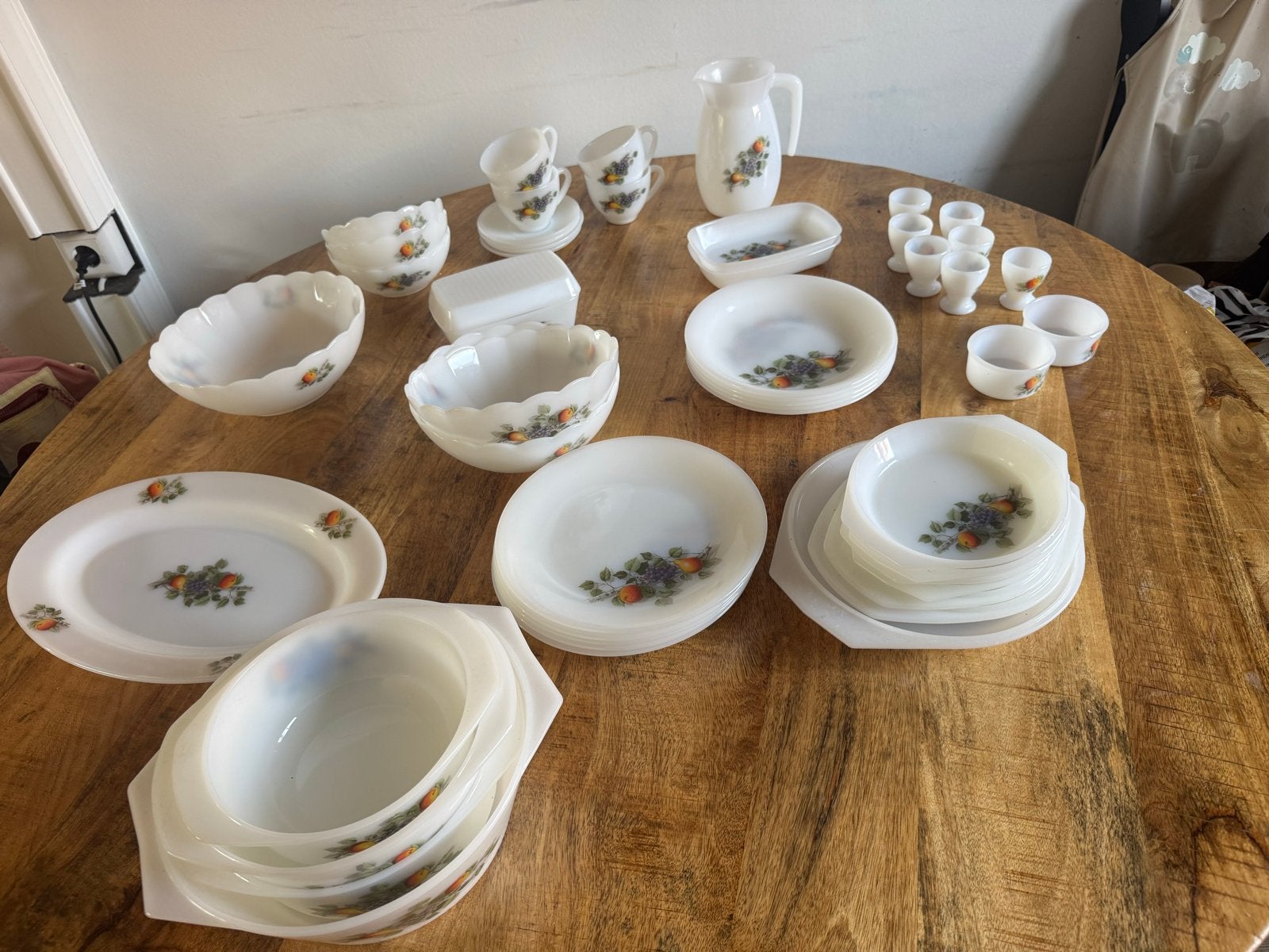 Arcopal Fruit de France Servies - bijna Complete Set, Antiek en Kunst, Ophalen of Verzenden