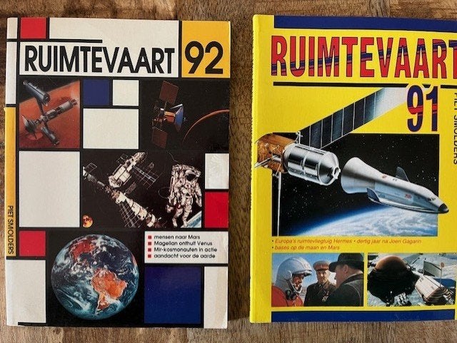 2x Ruimtevaart - P Smolders, Verzamelen, Verzenden, Zo goed als nieuw, Boek of Tijdschrift