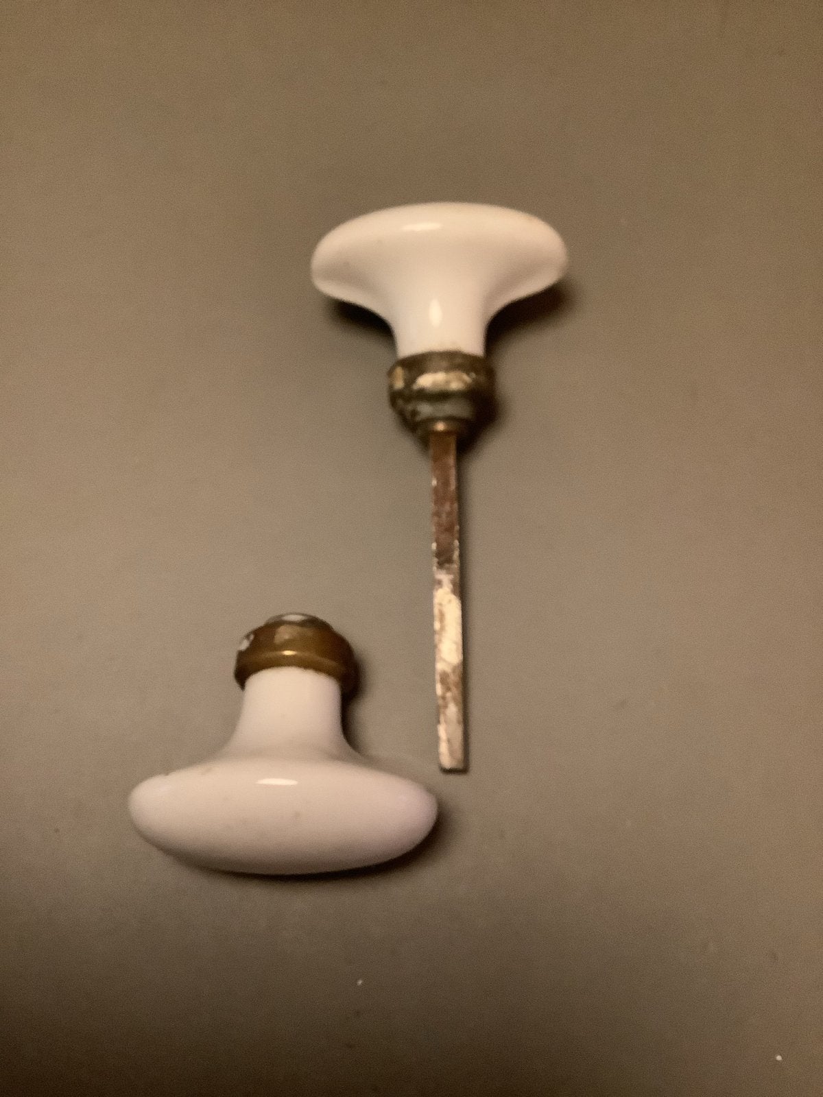 Foto 5 van Antieke porseleinen deurklinken en knoppen