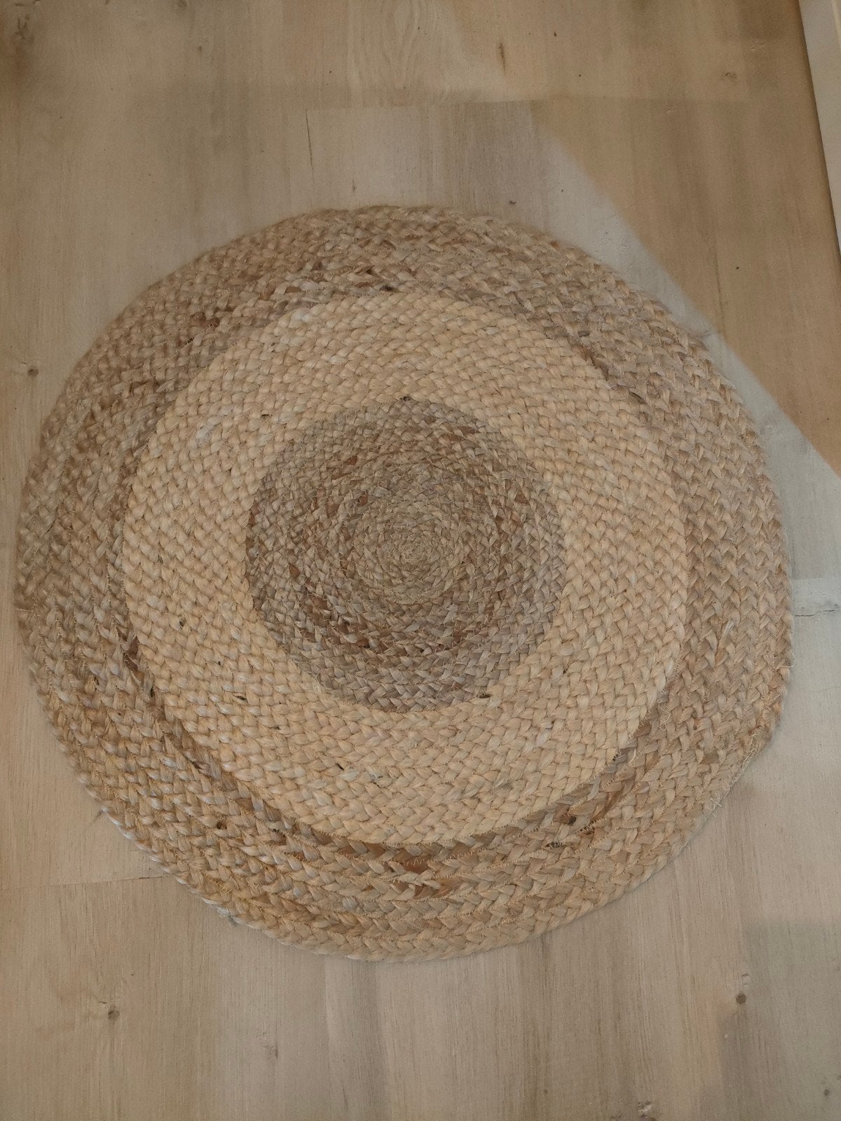 Juten vloerkleed rond - Gekocht bij Xenos, Huis en Inrichting, Stoffering | Tapijten en Kleden, Ophalen, Minder dan 50 cm, Gebruikt