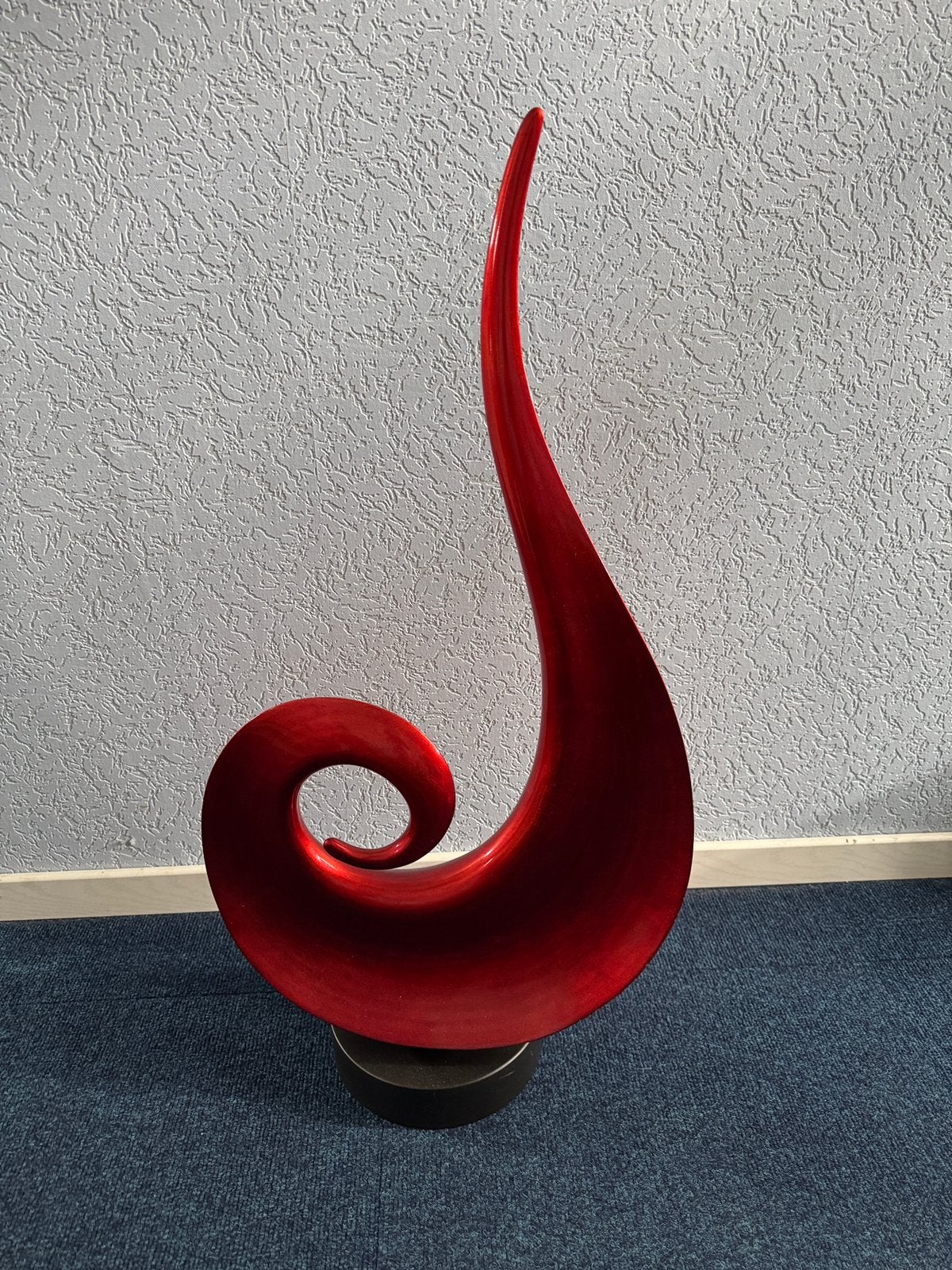 Design decoratie, Antiek en Kunst, Kunst | Designobjecten, Ophalen, 80 cm, Object, Rood