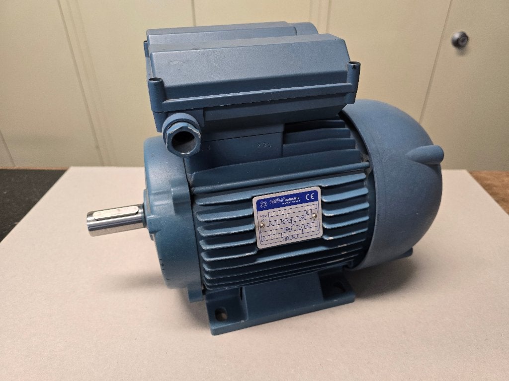 Elsto 1 phase elektromotor 230 V -- 1435 rpm -- 1,1 Kw, Ophalen, Nieuw