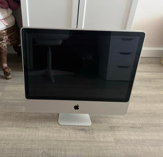 Apple iMac 21.5 inch (2010/2011) – zo goed als nieuw, Ophalen, Gebruikt, IMac, Onbekend