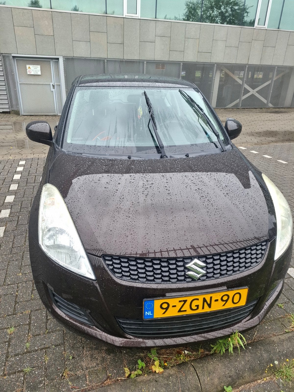 Suzuki Swift 1.2 2014 bruin, Cruise control en JBL subwoofer, Voorwielaandrijving, Euro 5, Stof, Bruin