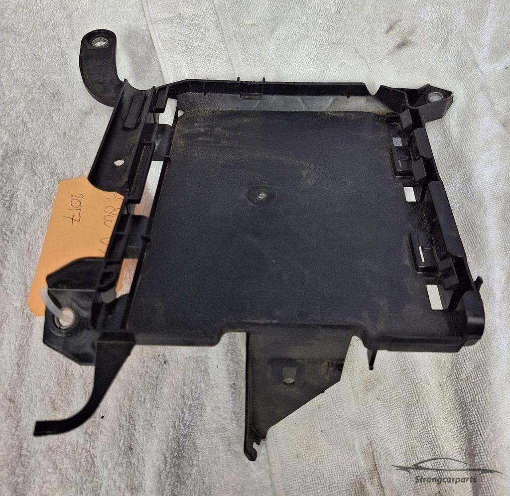 Afdekplaat Audi A4 8W 8W0907647A ECU houder., Auto-onderdelen, Gebruikt, -, -, -