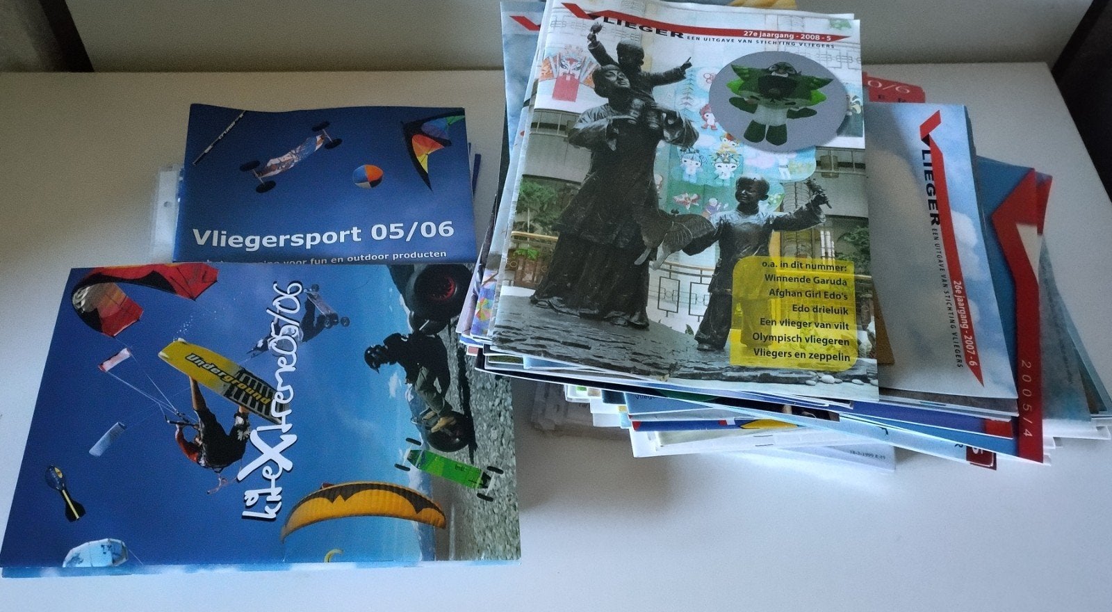 Verzameling tijdschriften vlieger vliegersport, Sport en Fitness, Vliegeren, Ophalen of Verzenden, Gebruikt, Toebehoren