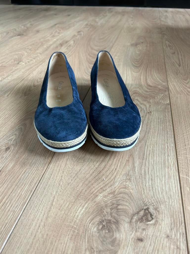 Gabor Instappers Blauw Suède Maat 40, Kleding | Dames, Schoenen, Ophalen of Verzenden, Zo goed als nieuw, Blauw, Instappers